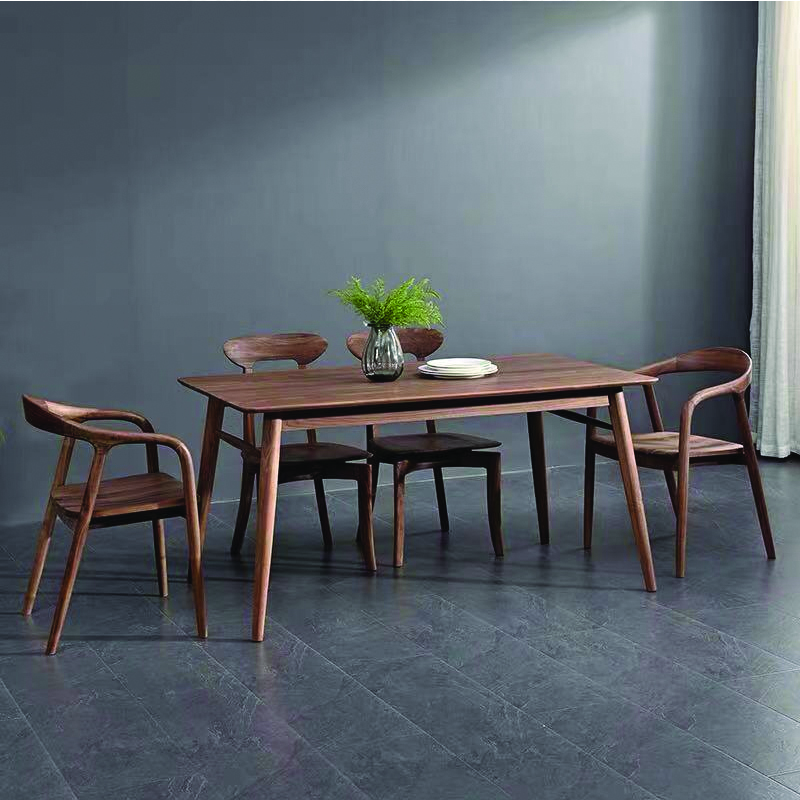 chaises et tables